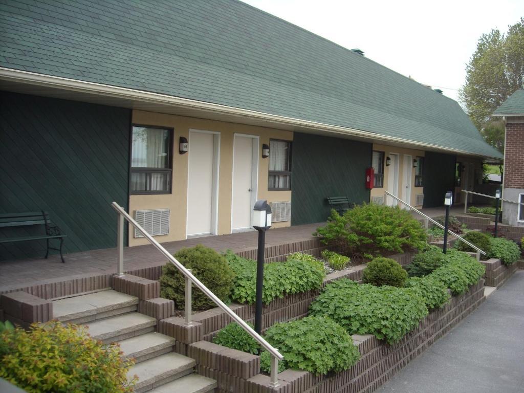 Motel Lac St-Louis Salaberry-de-Valleyfield Esterno foto