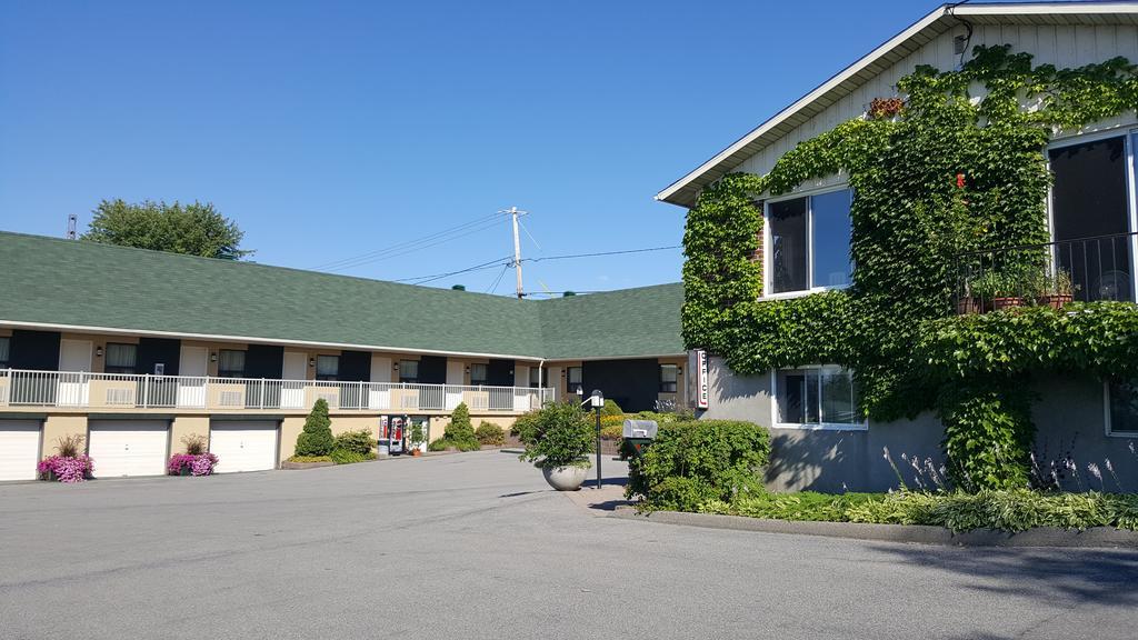 Motel Lac St-Louis Salaberry-de-Valleyfield Esterno foto