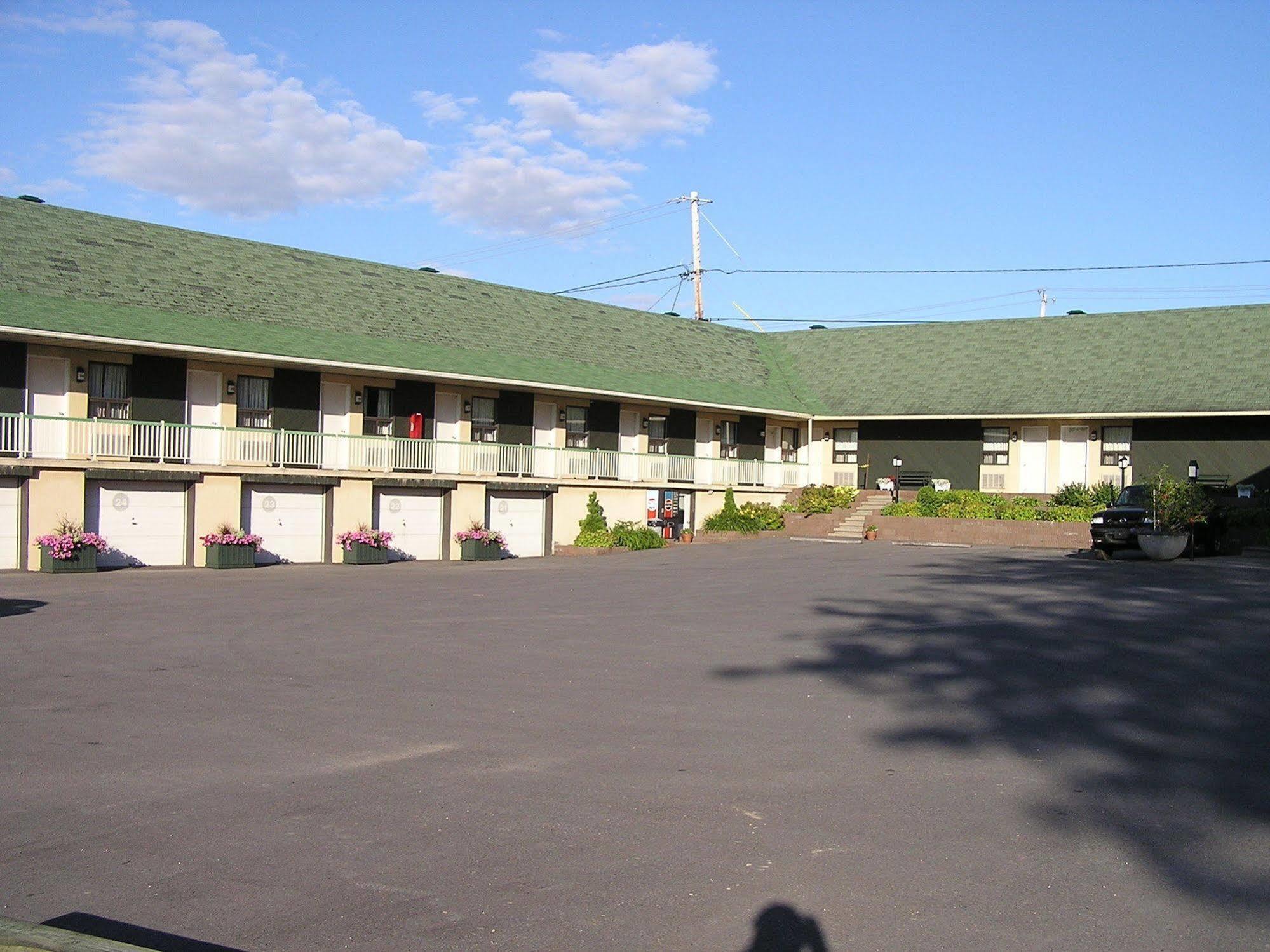 Motel Lac St-Louis Salaberry-de-Valleyfield Esterno foto
